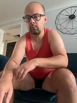 Snapshot of NakedAndrewHot chatting on 06/28/26, 07:47 NakedAndrewHot online show from 06/28/26, 07:47