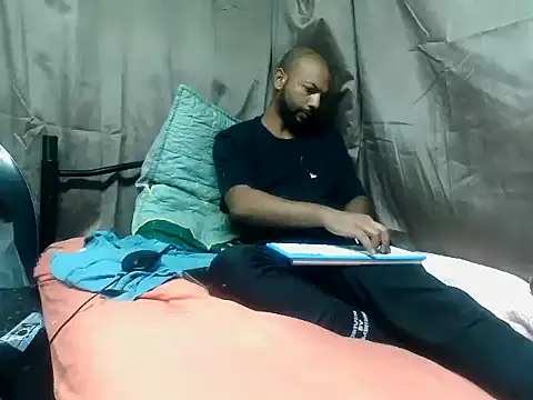 Camodick online show from 04/17/26, 04:32