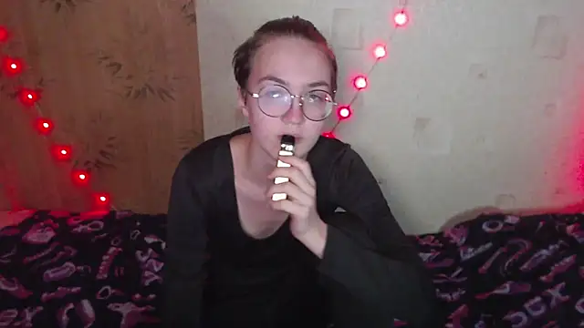 Alessa Kiss online show from 05/31/26, 04:58