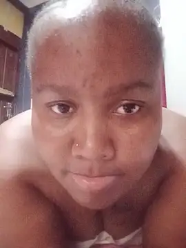 ChubbyMidgetxxx19 online show from 05/20/26, 08:20