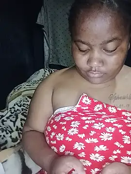 ChubbyMidgetxxx19 online show from 06/17/26, 07:37