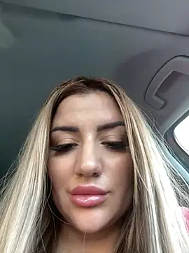 SophiePale online show from 12/15/24, 12:17