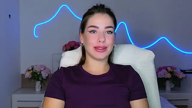 MaddiePerez online show from 07/22/26, 06:32