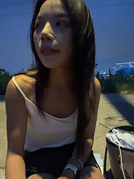 Snapshot of susu_kara chatting on 07/03/26, 12:33 susu kara online show from 07/03/26, 12:33