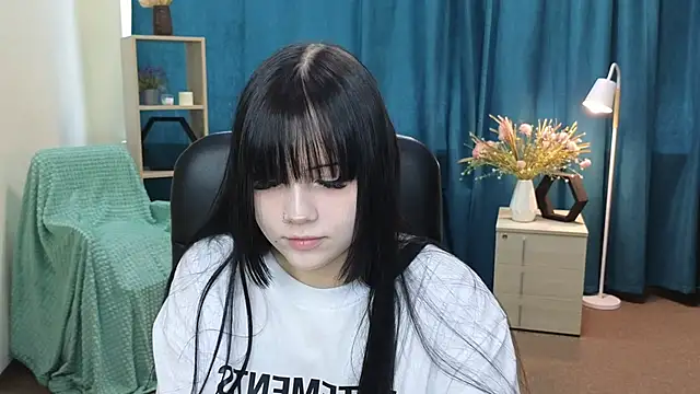 Snapshot of MelaineCore chatting on 05/11/26, 05:46 MelaineCore online show from 05/11/26, 05:46