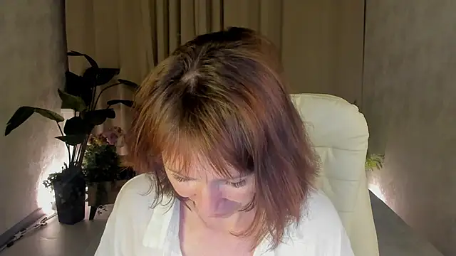 gracekellyyy online show from 06/06/26, 03:50
