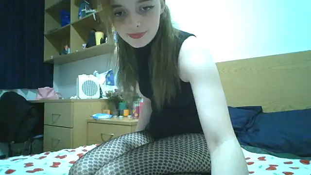Snapshot of goddesslucyy chatting on 06/13/26, 11:02 goddesslucyy online show from 06/13/26, 11:02