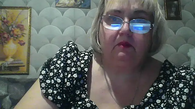 Snapshot of MarinaFarina53 chatting on 06/13/26, 08:07 MarinaFarina53 online show from 06/13/26, 08:07
