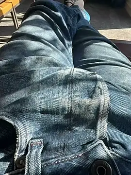 Snapshot of Shohil7 chatting on 03/18/25, 12:47 Shohil7 online show from 03/18/25, 12:47