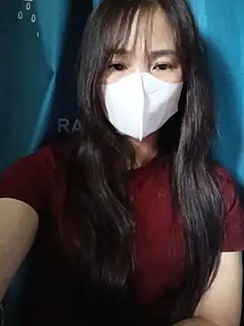 Snapshot of -Hena- chatting on 05/18/26, 11:54 -Hena- online show from 05/18/26, 11:54