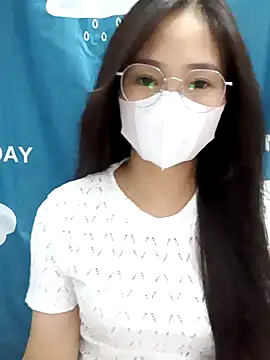 Snapshot of -Hena- chatting on 05/24/26, 02:55 -Hena- online show from 05/24/26, 02:55