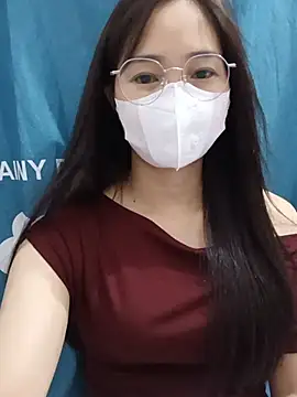 Snapshot of -Hena- chatting on 06/06/26, 08:35 -Hena- online show from 06/06/26, 08:35