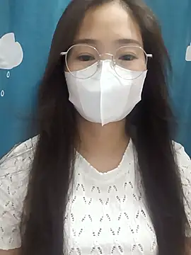 Snapshot of -Hena- chatting on 06/23/26, 06:06 -Hena- online show from 06/23/26, 06:06