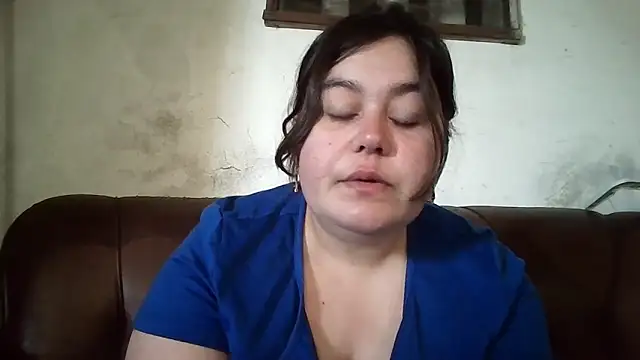 BUNNYMILA69 online show from 05/17/26, 07:28