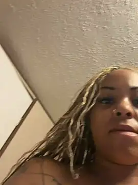 Missprettythang online show from 05/11/26, 05:21