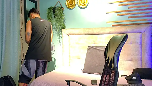 criss hardcock  online show from 06/13/26, 01:20