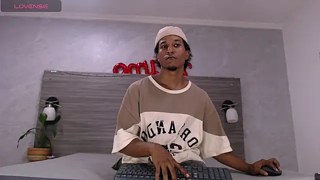 Dilan Hall online show from 06/03/26, 09:42