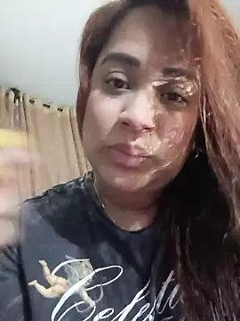 AriaGomez  online show from 05/25/26, 11:33