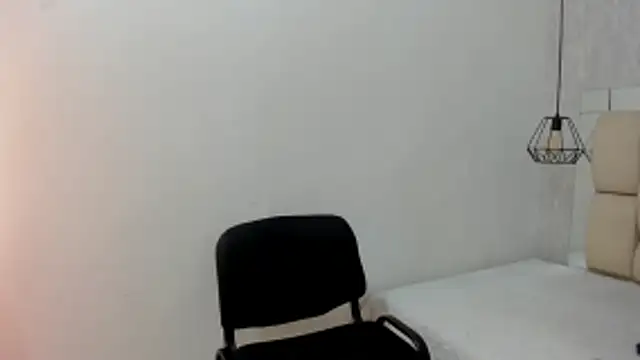 Bella adamss  online show from 06/23/26, 02:53