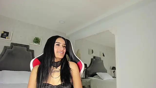 KourtneyAndrews online show from 06/24/26, 10:20