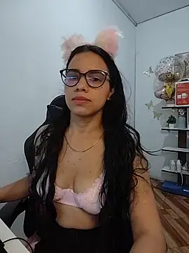 alanahot94 online show from 05/26/26, 01:01