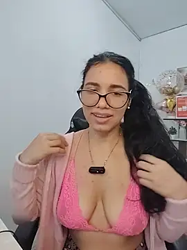 alanahot94 online show from 06/07/26, 01:59