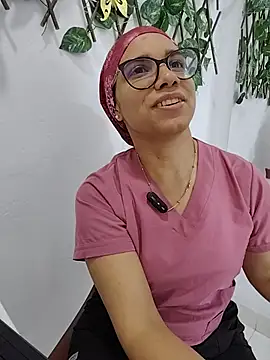 alanahot94 online show from 06/12/26, 04:17