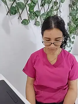 alanahot94 online show from 06/28/26, 08:48