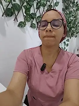 alanahot94 online show from 07/10/26, 04:20