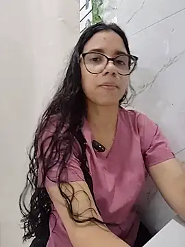 alanahot94 online show from 07/20/26, 04:09