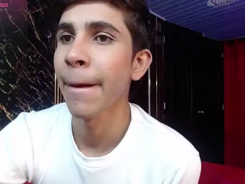 Snapshot of joshua_saenz_ chatting on 06/04/26, 11:00 joshua saenz online show from 06/04/26, 11:00