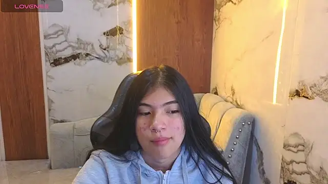 Snapshot of alesia_v_v chatting on 07/29/26, 03:15 alesia v v online show from 07/29/26, 03:15