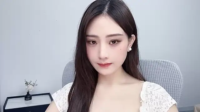  222Mia online show from 05/24/26, 06:29