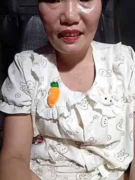 Snapshot of -Trici- chatting on 06/14/26, 03:03 -Trici- online show from 06/14/26, 03:03