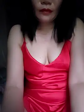 Snapshot of -Trici- chatting on 07/24/26, 10:41 -Trici- online show from 07/24/26, 10:41