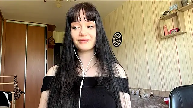 CharmaineElles online show from 05/28/26, 02:47
