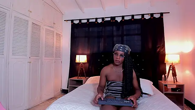 YasiryCoper online show from 06/14/26, 11:56