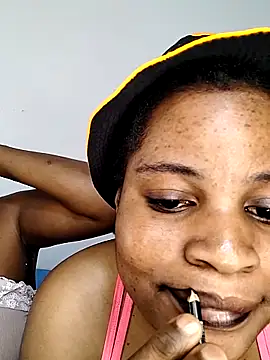 Snapshot of JuicyHoney_01 chatting on 06/04/26, 08:31 JuicyHoney 01 online show from 06/04/26, 08:31