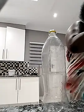 JuicyHoney 01 online show from 06/28/26, 06:47