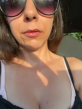 GirlNextDoorBianca online show from 07/14/26, 06:57