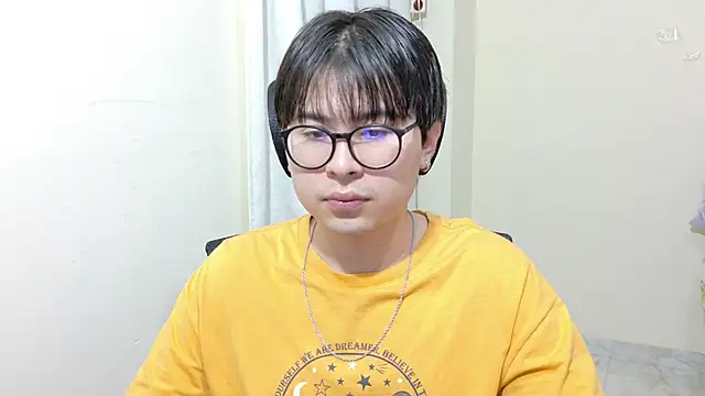 Snapshot of kuromi_boy chatting on 06/15/26, 04:47 kuromi boy online show from 06/15/26, 04:47