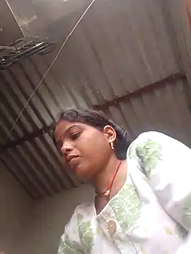 CHANDNi 700 online show from 06/14/26, 02:24