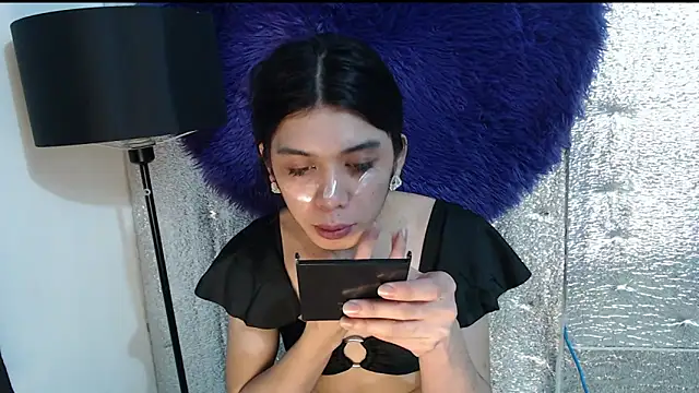 RoseAmarie online show from 05/17/26, 03:59