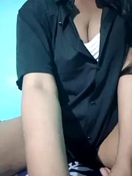 Snapshot of Cute-Ishita chatting on 06/14/26, 09:50 Cute-Ishita online show from 06/14/26, 09:50