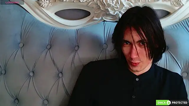 Snapshot of CalvinChapman chatting on 06/17/26, 08:06 CalvinChapman online show from 06/17/26, 08:06