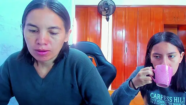 Soffy and Emily online show from 05/30/26, 01:08