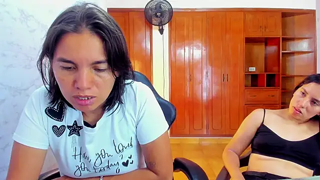 Soffy and Emily online show from 06/03/26, 02:33