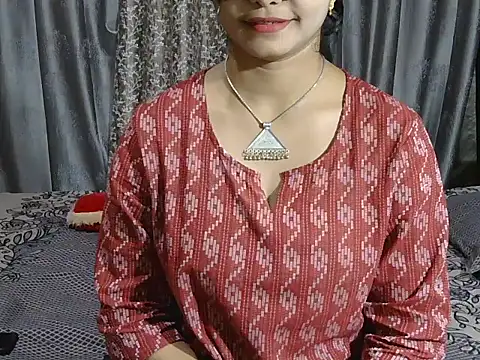 Snapshot of Butterflyy9 chatting on 07/08/26, 04:44 Butterflyy9 online show from 07/08/26, 04:44