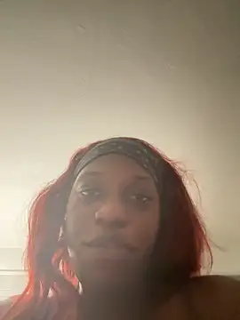 Snapshot of BlaqueBarbee chatting on 05/21/26, 02:07 BlaqueBarbee online show from 05/21/26, 02:07