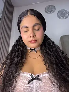 Yassy 11 online show from 06/06/26, 08:02